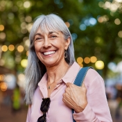 All-on-4® Implants vs. Traditional Dental Implants: Choosing the Right Implant Dentist